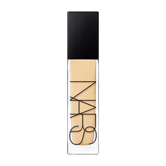 Natural Radiant Longwear Foundation - 30ml