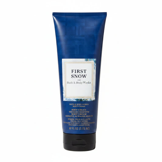 First Sight Ultimate Hydration Body Cream - 226g