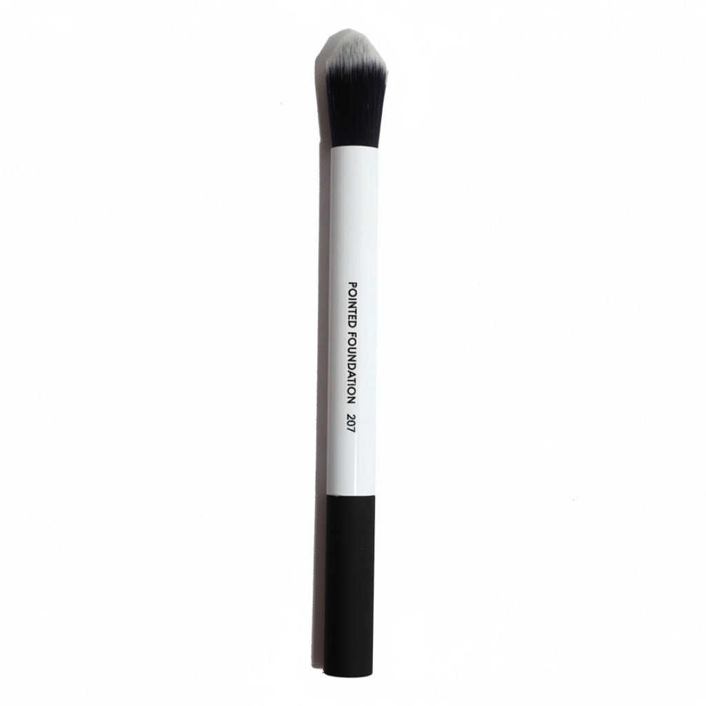 Pointed Foundation Brush 207