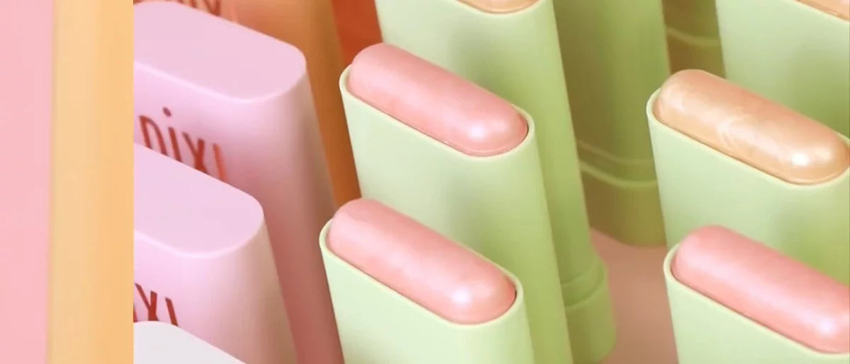 On-the-Glow Super Glow Highlighter Stick – 19g