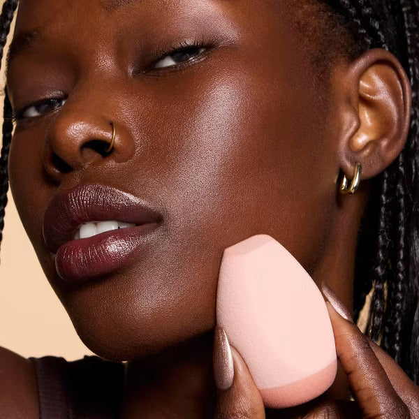 Halo Glow Angled Silicone Face Sponge -1pc